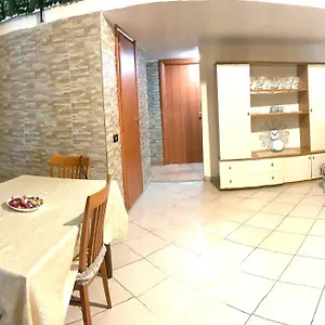 Holiday House San Biagio,41 , Napoli Italia