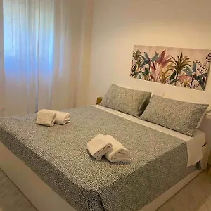 House 3 , Fiumicino Italia
